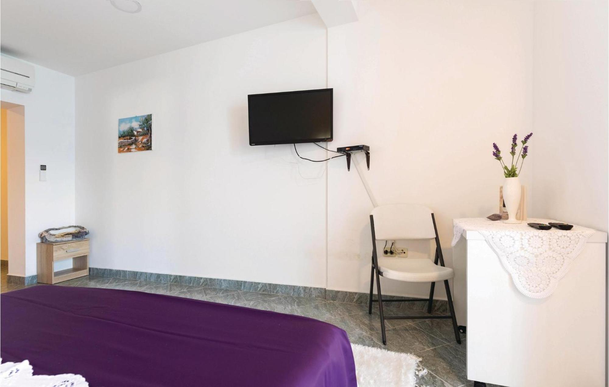 Awesome Apartment In Duba With Wifi Екстер'єр фото