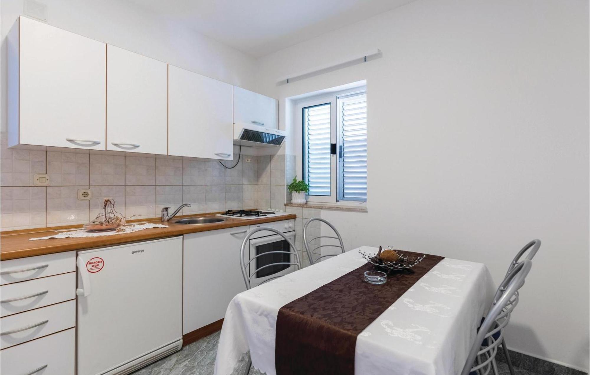 Awesome Apartment In Duba With Wifi Екстер'єр фото